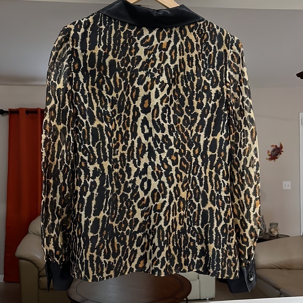 Cattiva New York Silk Cheetah Print Button Front Blouse Size 12 - Picture 4 of 6